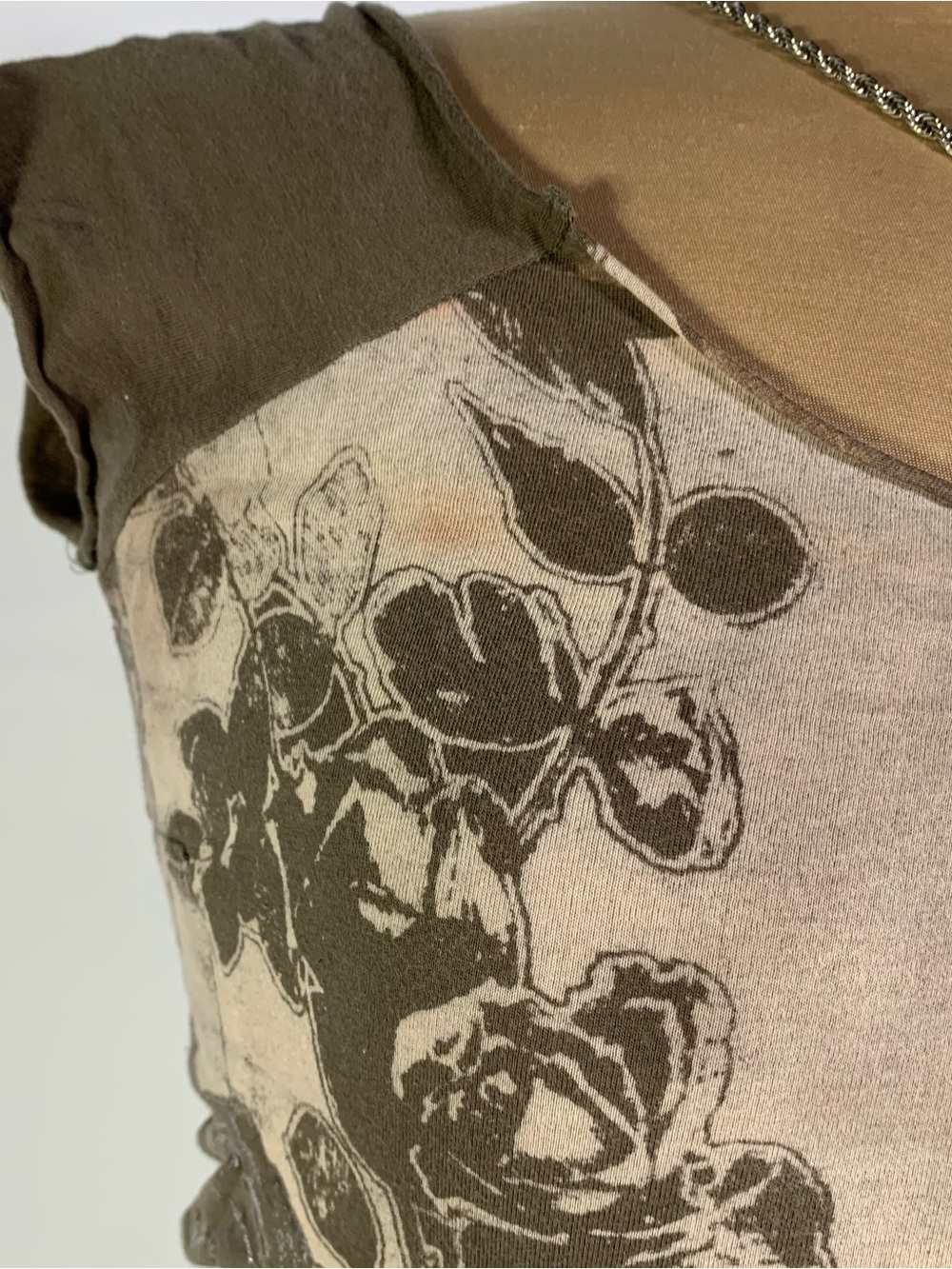 Guess Off Shoulder Floral Graphic Top Y2K Large - Picture 10 of 14